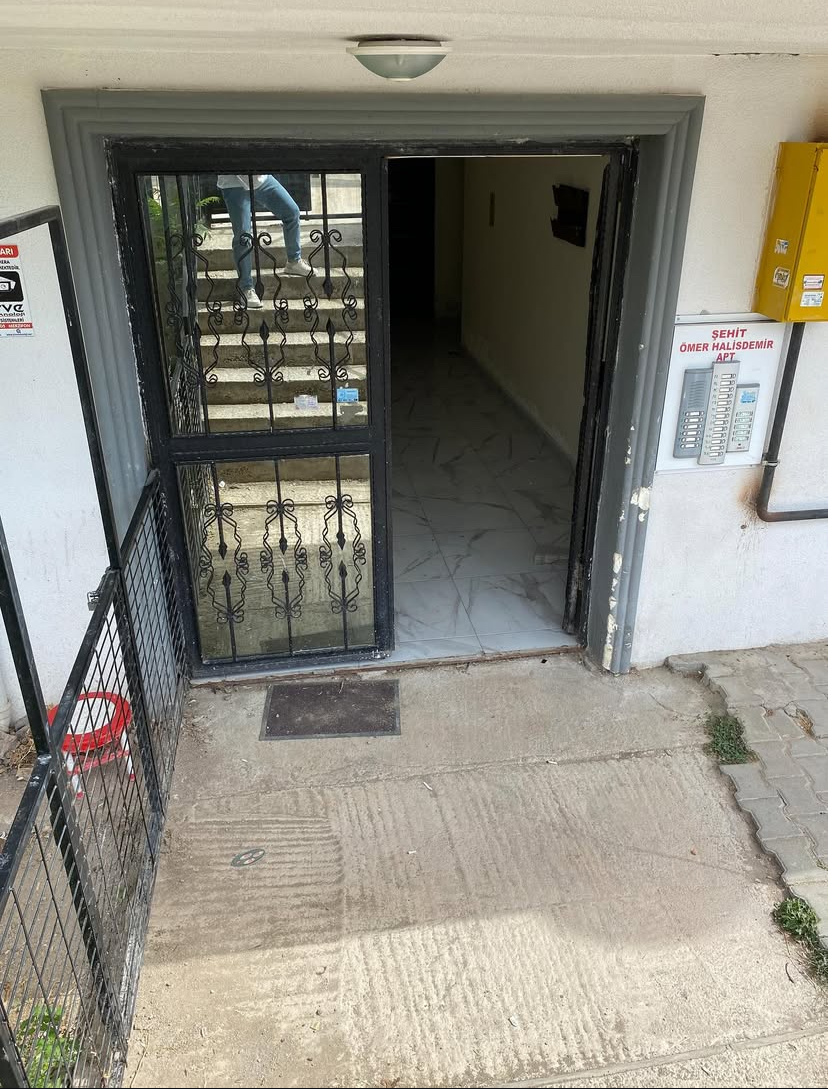 SOFULAR MAHALLESİ HAMDİ SOKAKTA   1+1 EŞYALI DAİRE