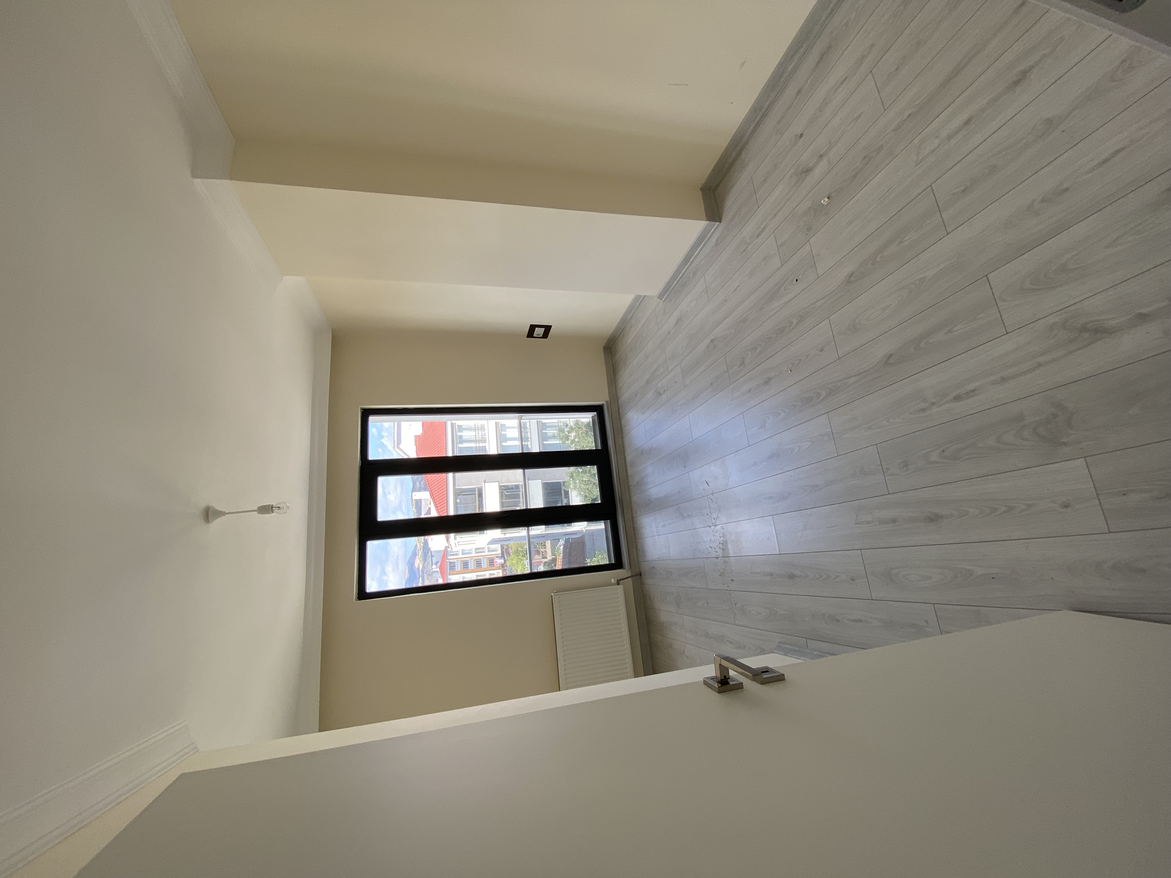 YENİ MAHALLE’DE 2+0 LÜKS DAİRE
