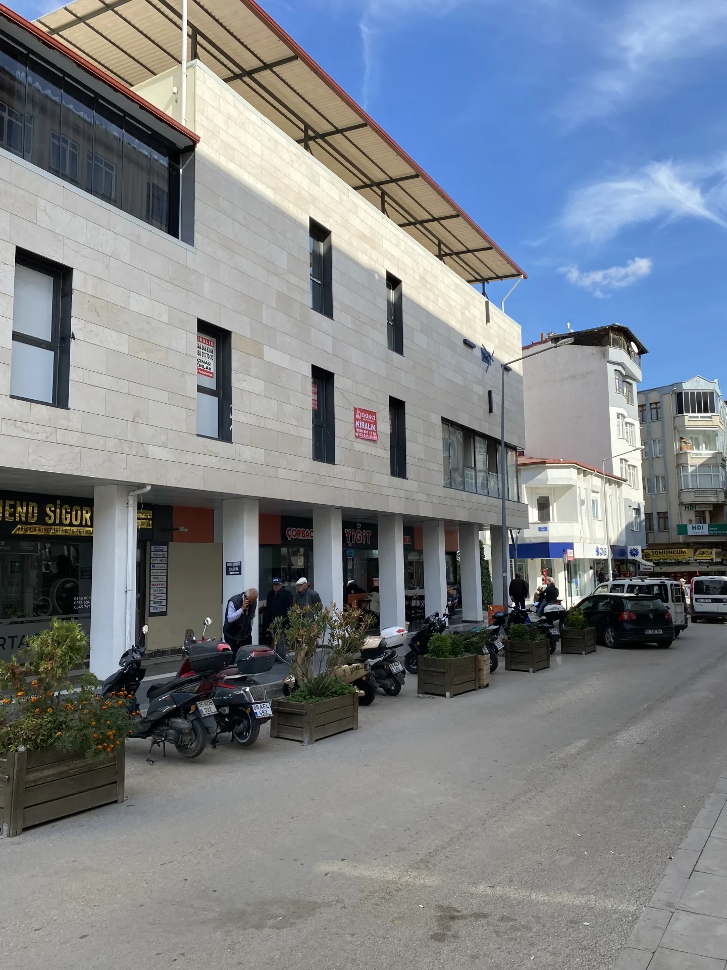 MERKEZİ KONUM’DA OFİS