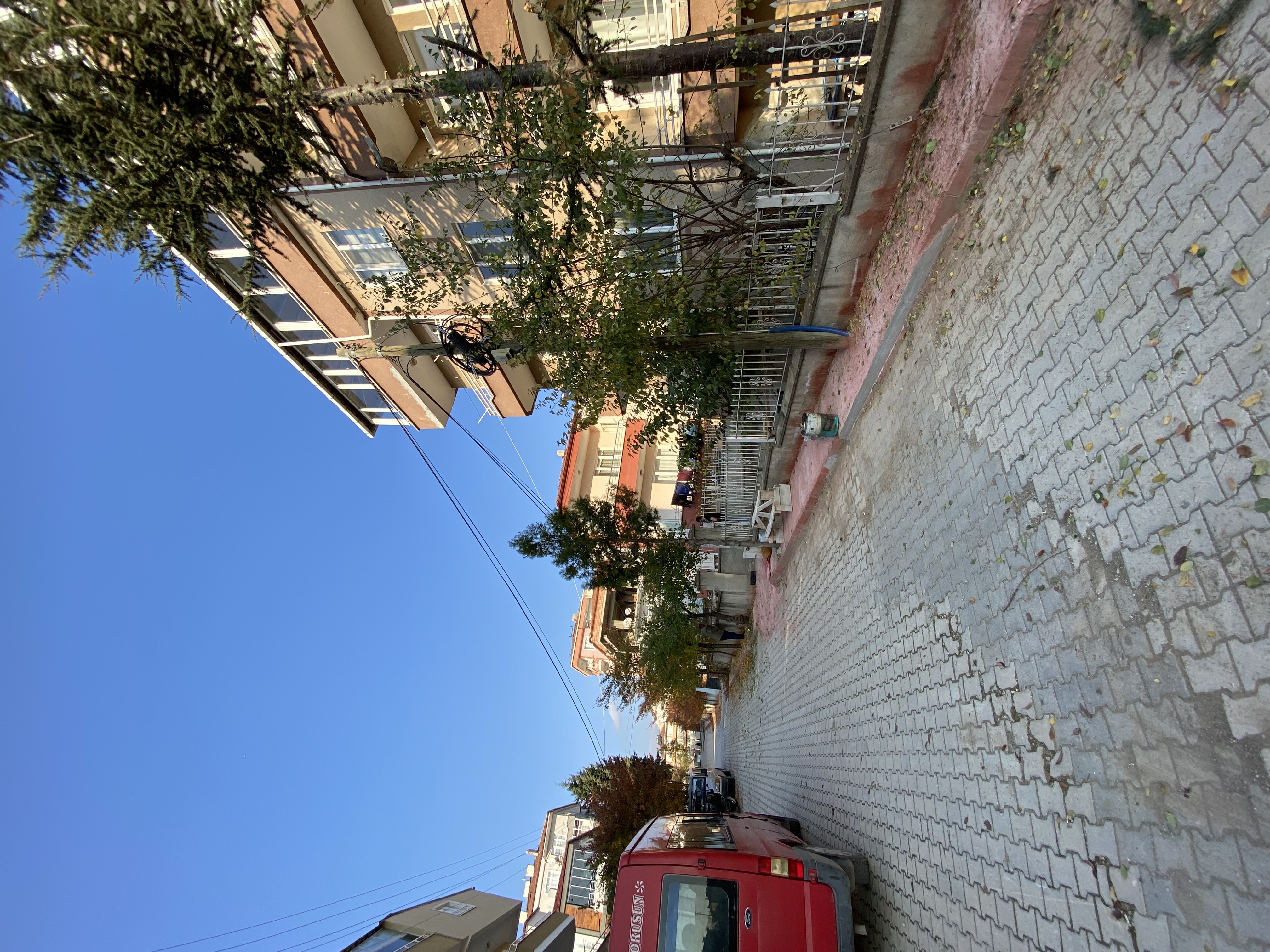 BAĞLAR BAŞI MAHALLESİ / AİLE APARTMANI