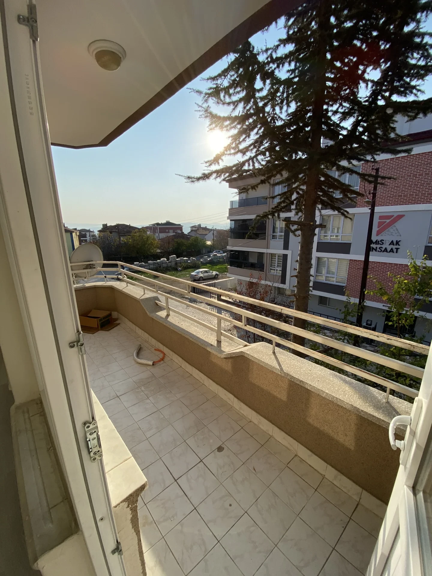 BAĞLAR BAŞI MAHALLESİ / AİLE APARTMANI