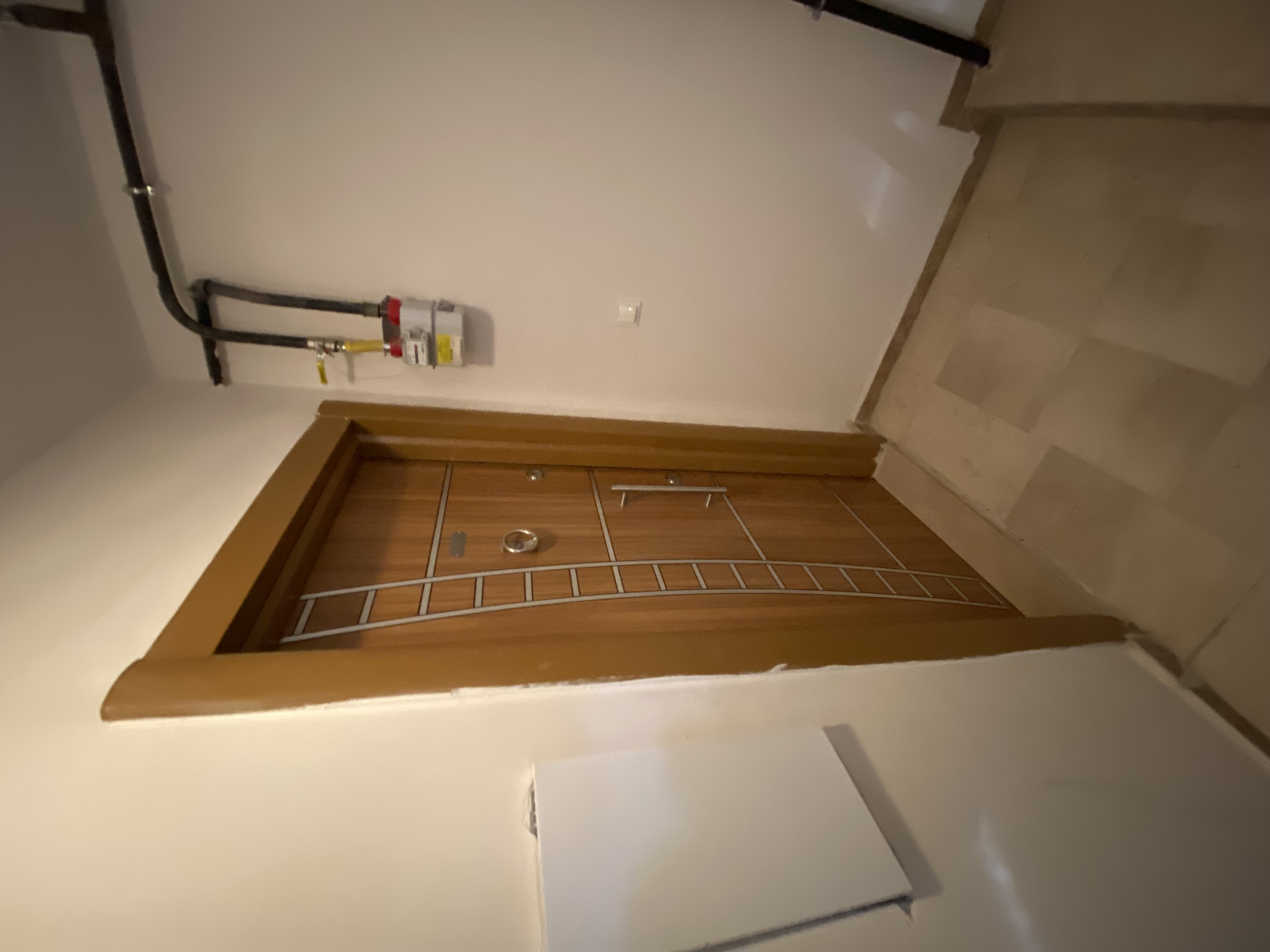 2+0   CUMHURİYET CADDESİ CAMİCEDİR SOKAK / MERZİFONUN GÖZ BENEĞÜNDE