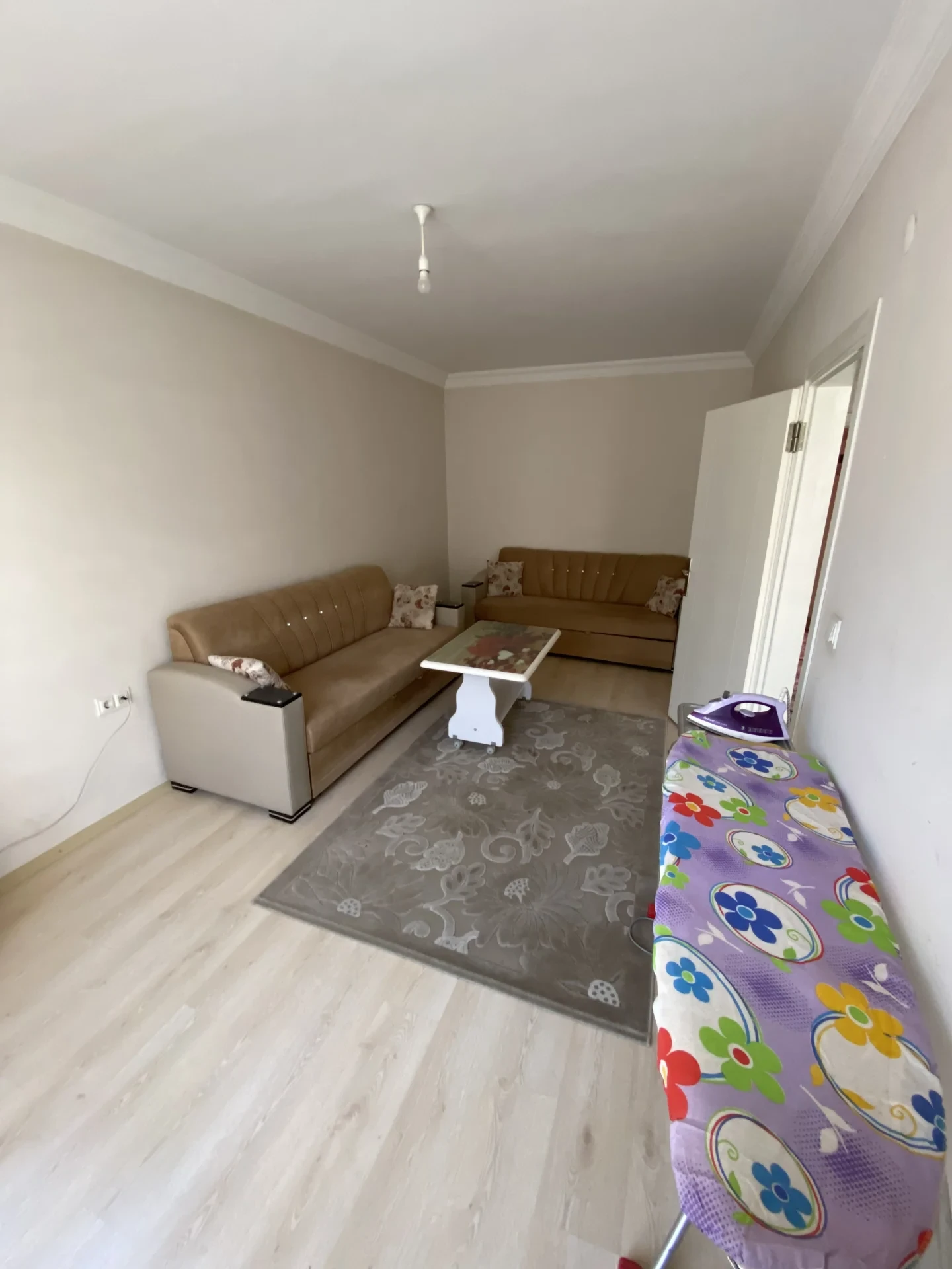 2+0   CUMHURİYET CADDESİ CAMİCEDİR SOKAK / MERZİFONUN GÖZ BENEĞÜNDE