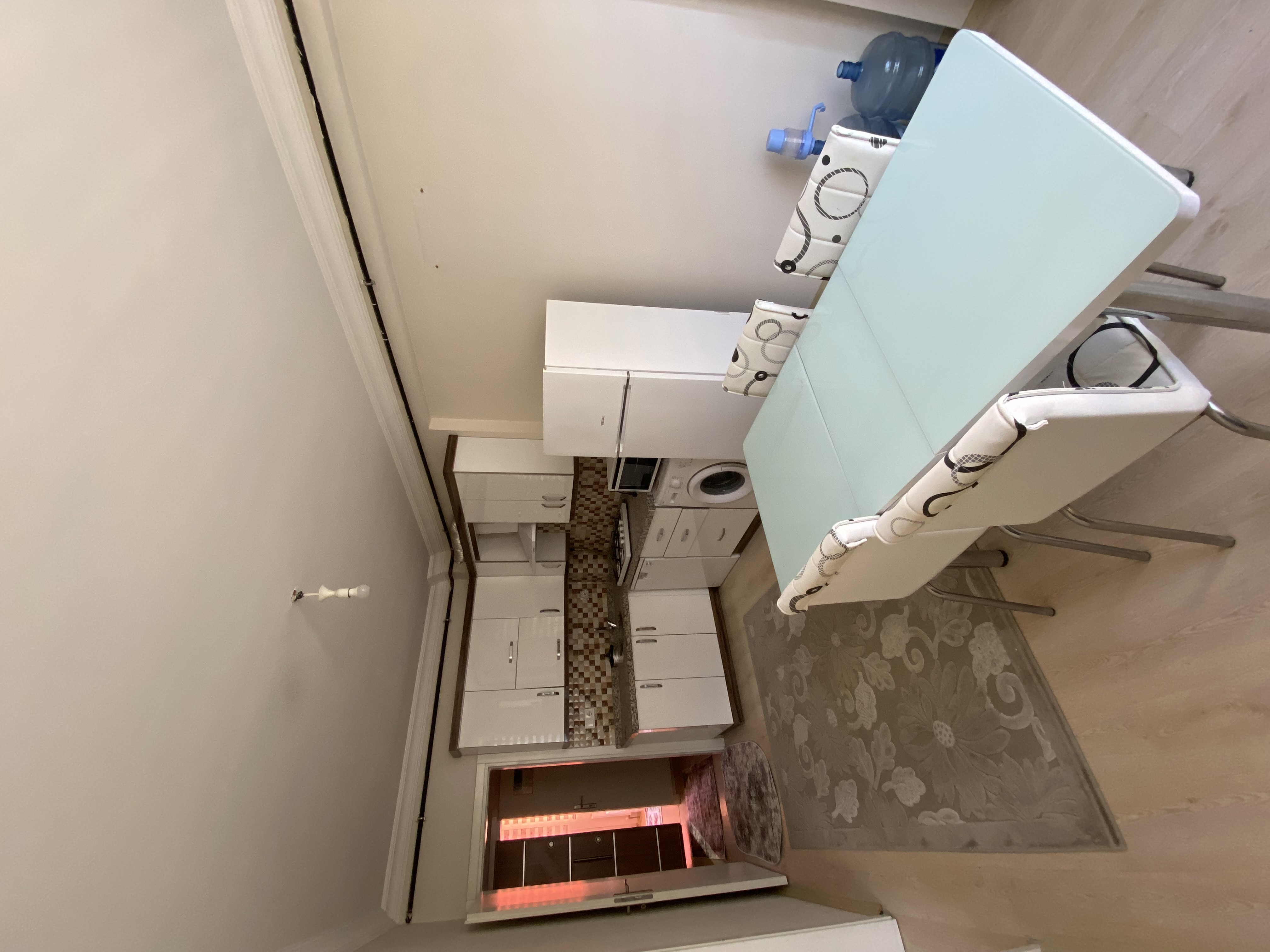 2+0   CUMHURİYET CADDESİ CAMİCEDİR SOKAK / MERZİFONUN GÖZ BENEĞÜNDE