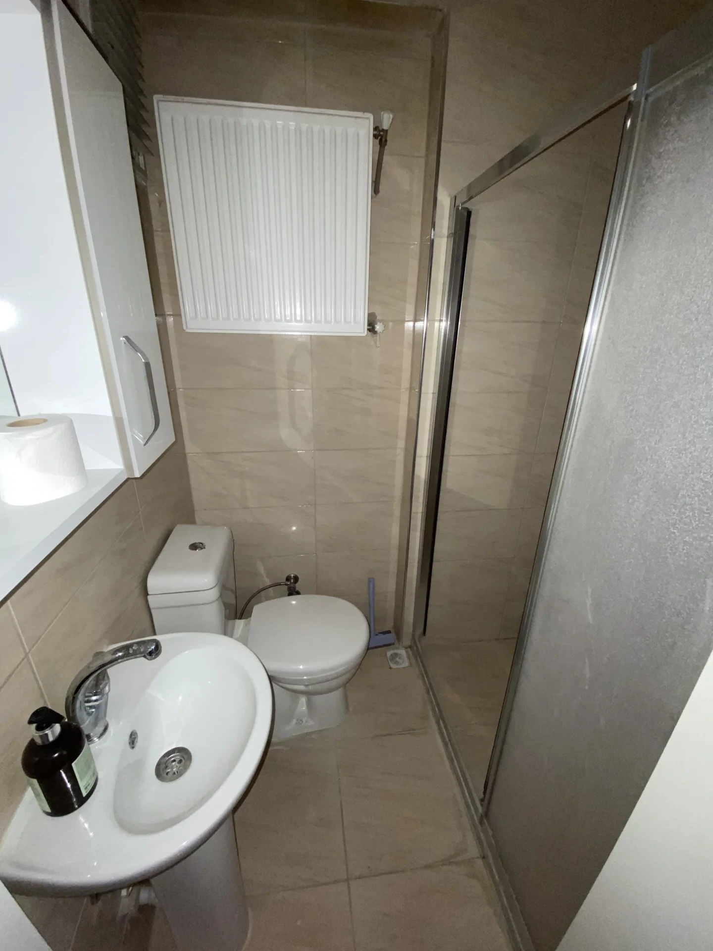 2+0   CUMHURİYET CADDESİ CAMİCEDİR SOKAK / MERZİFONUN GÖZ BENEĞÜNDE