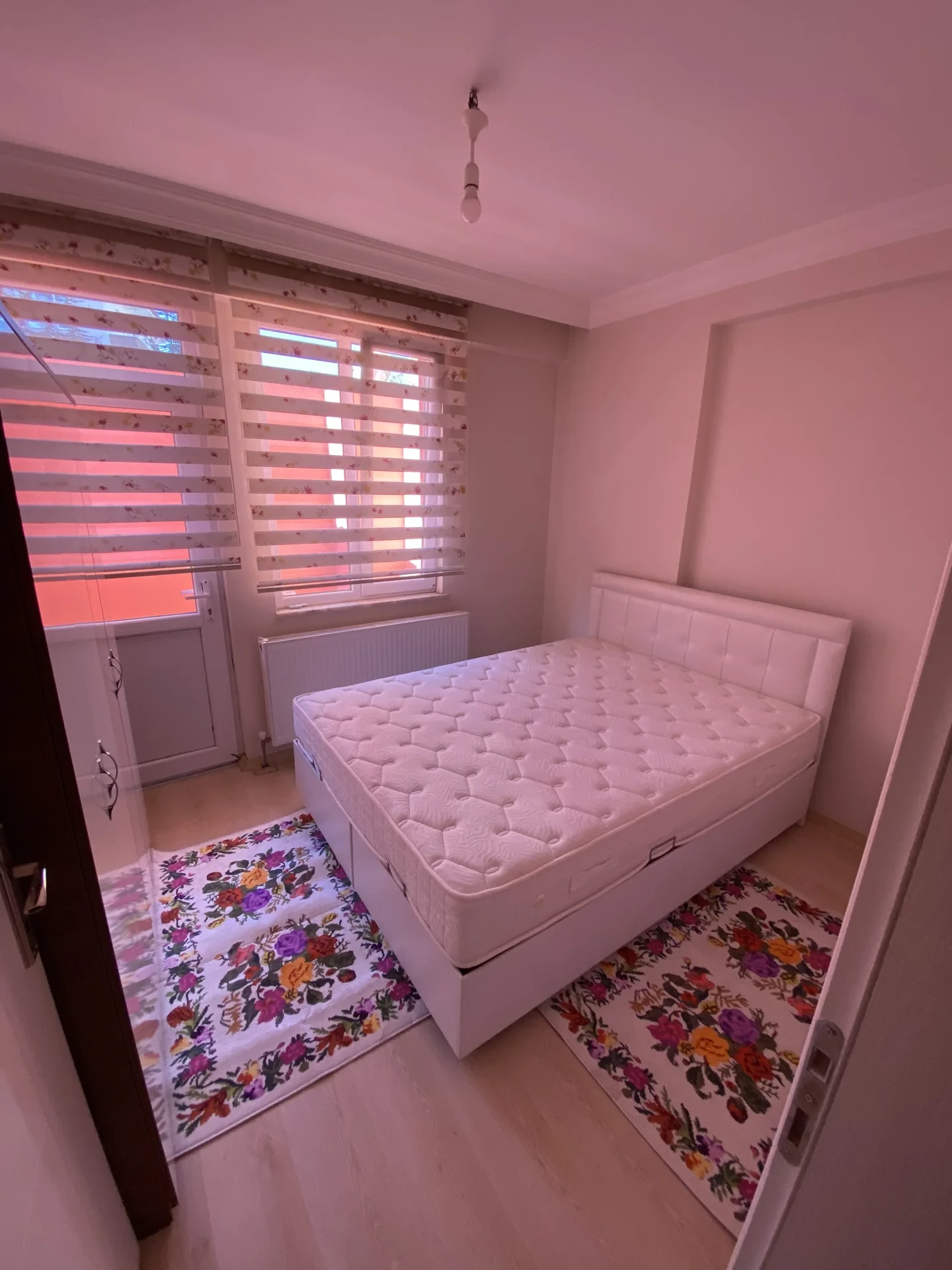 2+0   CUMHURİYET CADDESİ CAMİCEDİR SOKAK / MERZİFONUN GÖZ BENEĞÜNDE