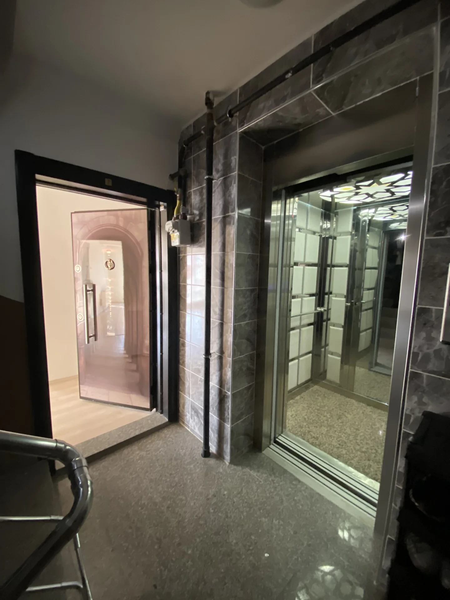 ÇARŞI MERKEZE YÜRÜME MESAFESİNDE