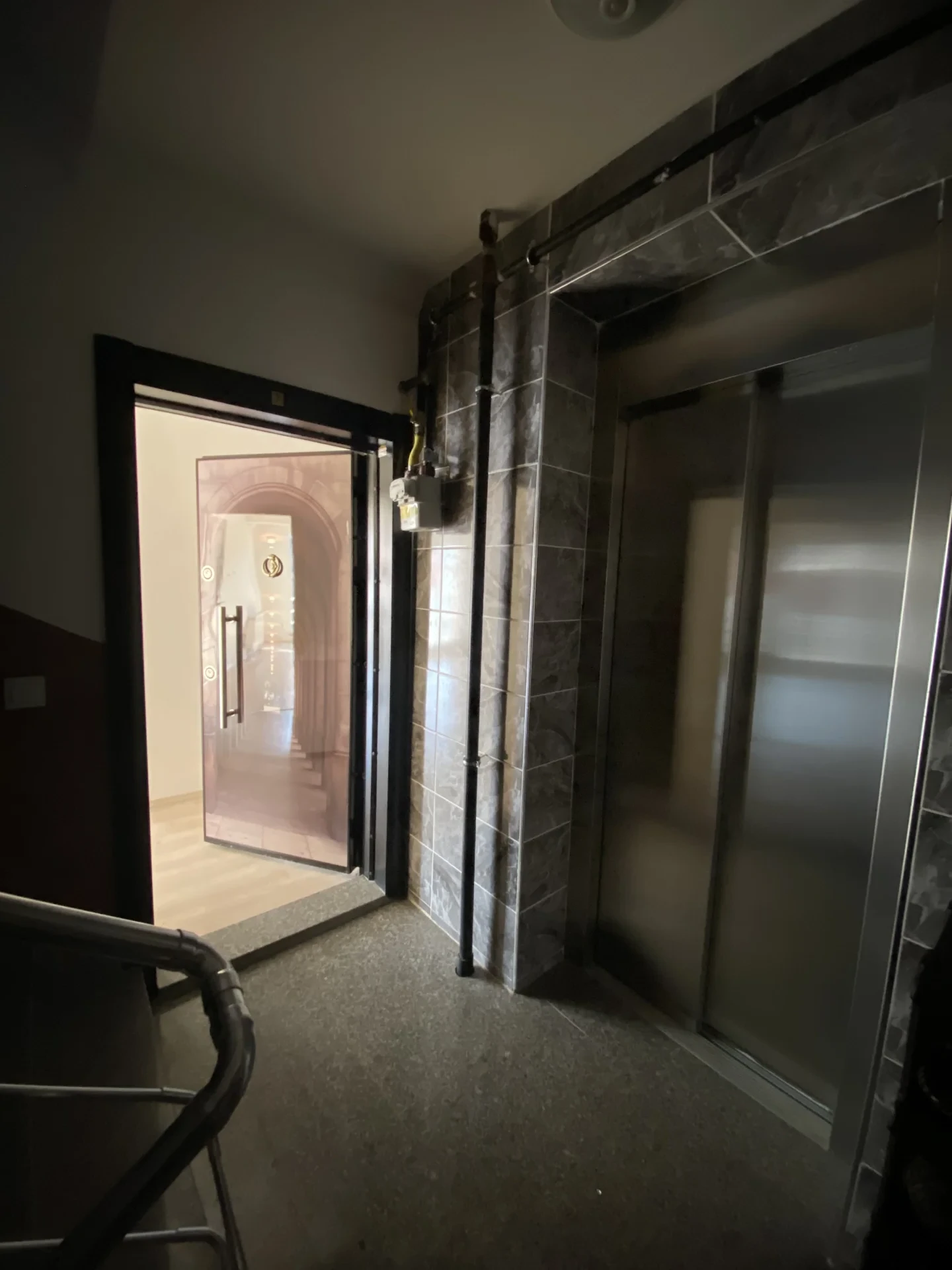 ÇARŞI MERKEZE YÜRÜME MESAFESİNDE