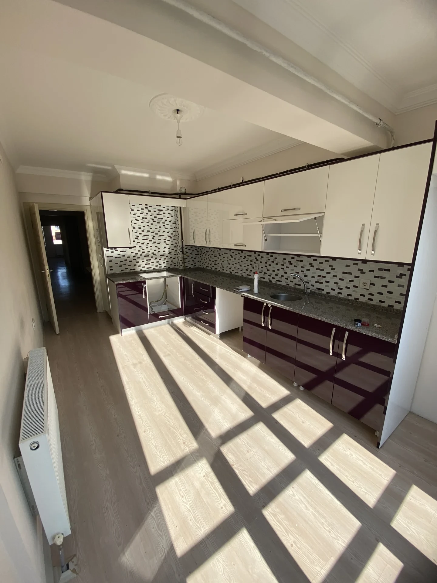 ÇARŞI MERKEZE YÜRÜME MESAFESİNDE