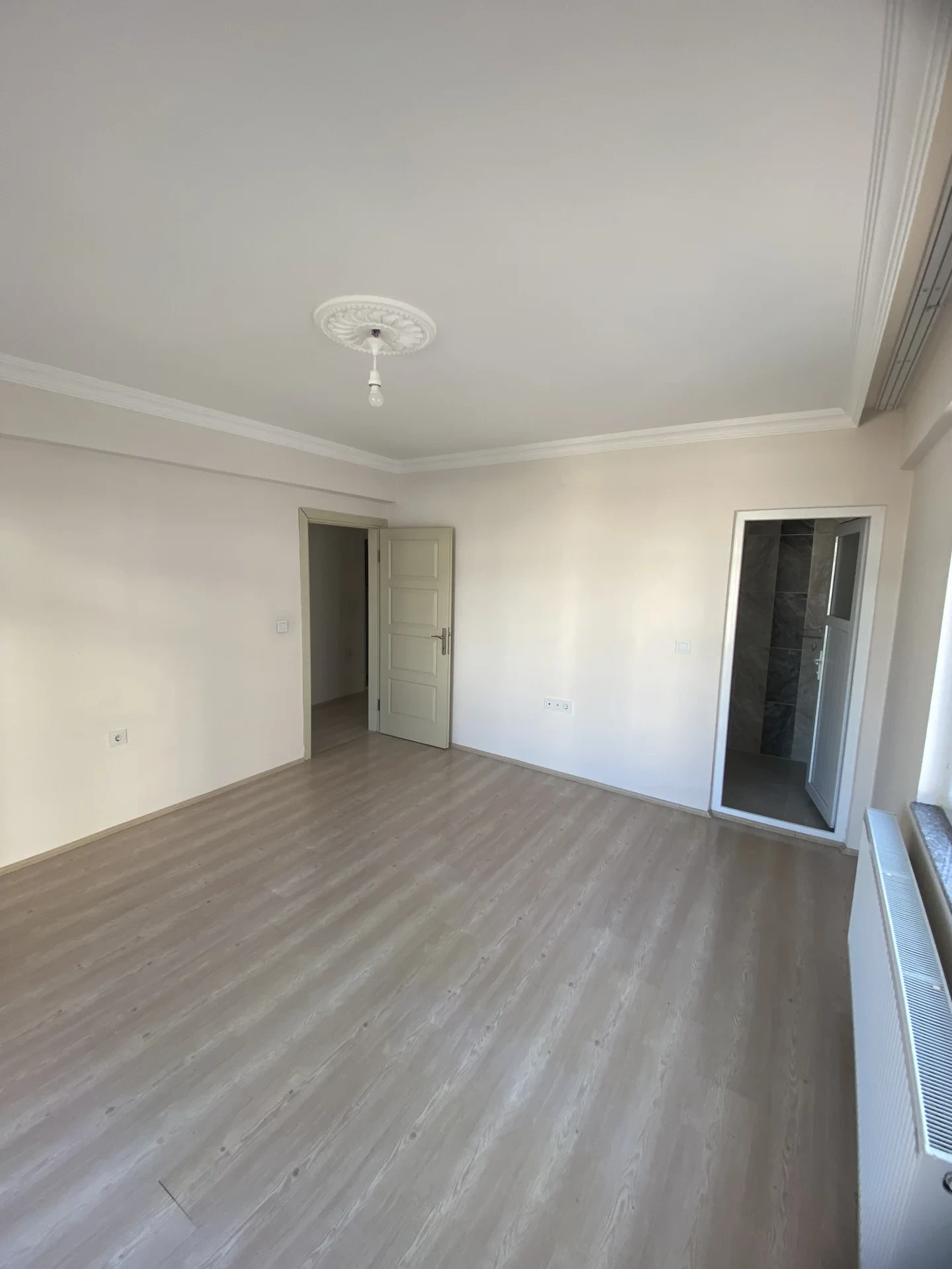 ÇARŞI MERKEZE YÜRÜME MESAFESİNDE