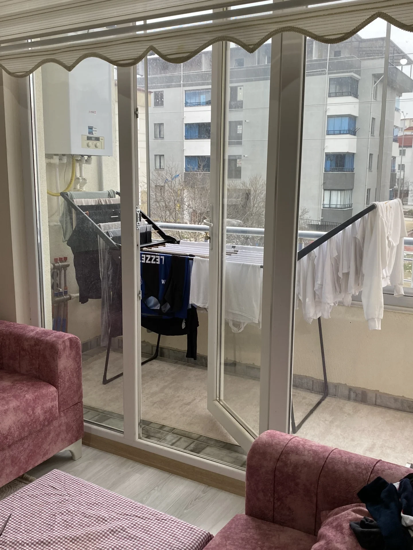 BAHÇELİEVLER MAHALLESİ HASTANE ÖNÜ YENİ 1+1