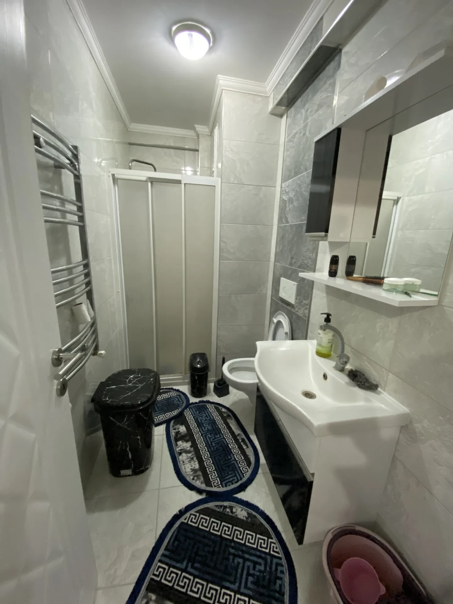 BAHÇELİEVLER MAHALLESİ HASTANE ÖNÜ YENİ 1+1