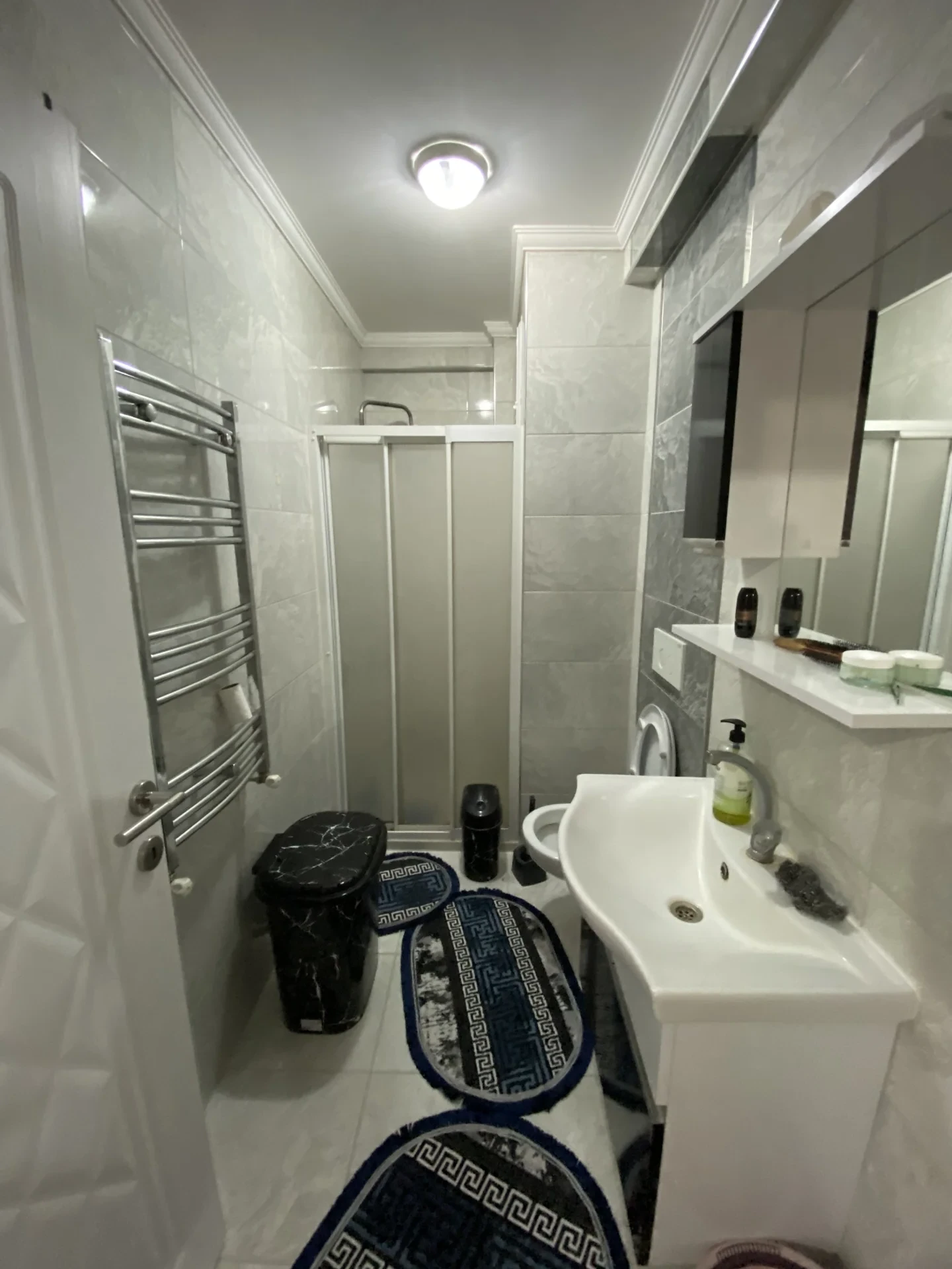 BAHÇELİEVLER MAHALLESİ HASTANE ÖNÜ YENİ 1+1