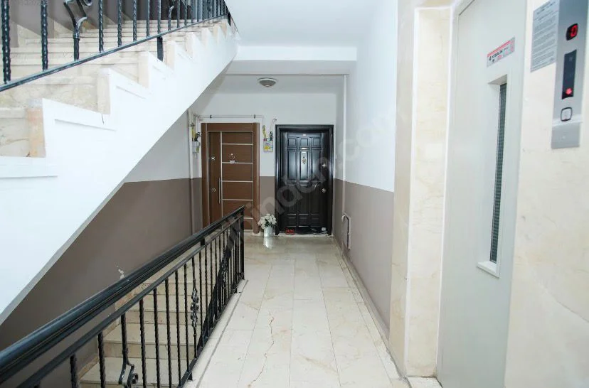 HARMANLAR / LİSE CADDESİ 1. NOTERLİK ÜSTÜ